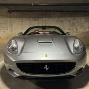 2010 Ferrari /Striker Car